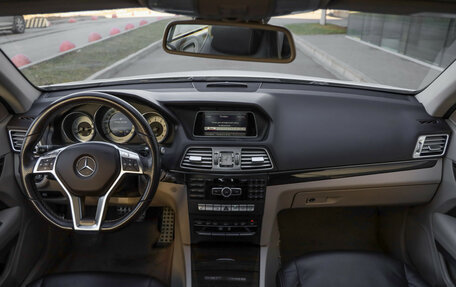 Mercedes-Benz E-Класс, 2014 год, 13 фотография