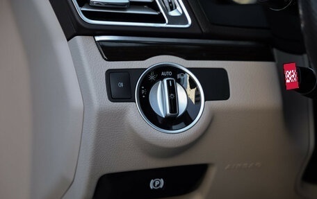 Mercedes-Benz E-Класс, 2014 год, 24 фотография