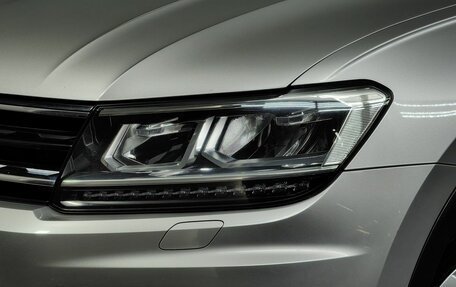 Volkswagen Tiguan II, 2019 год, 2 455 000 рублей, 10 фотография