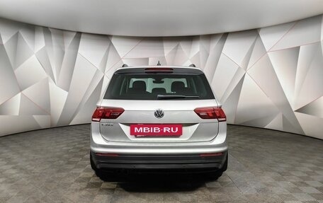 Volkswagen Tiguan II, 2019 год, 2 455 000 рублей, 8 фотография