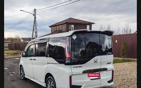 Honda Stepwgn IV, 2016 год, 1 980 000 рублей, 2 фотография