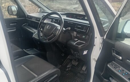 Honda Stepwgn IV, 2016 год, 1 980 000 рублей, 11 фотография