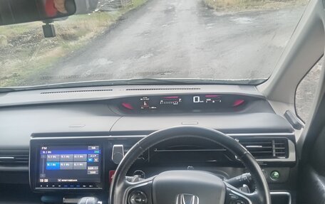 Honda Stepwgn IV, 2016 год, 1 980 000 рублей, 15 фотография
