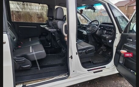 Honda Stepwgn IV, 2016 год, 1 980 000 рублей, 5 фотография