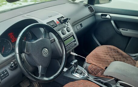 Volkswagen Touran III, 2008 год, 450 000 рублей, 4 фотография