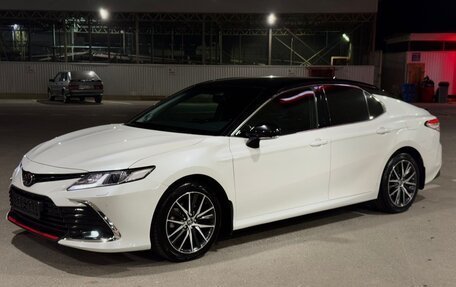 Toyota Camry, 2022 год, 2 780 000 рублей, 2 фотография