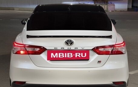 Toyota Camry, 2022 год, 2 780 000 рублей, 4 фотография