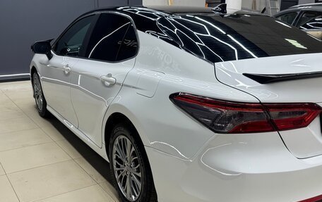 Toyota Camry, 2020 год, 1 730 000 рублей, 8 фотография