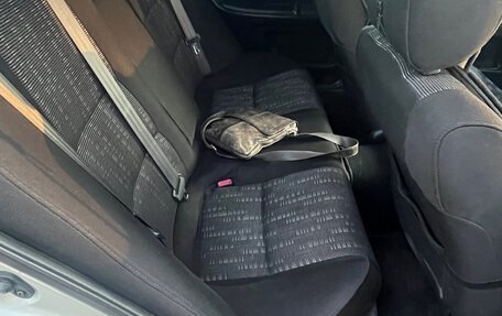 Toyota Altezza, 1999 год, 640 000 рублей, 11 фотография