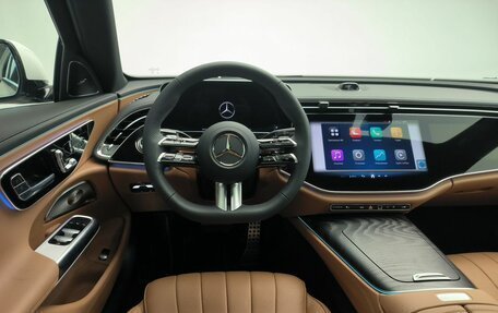 Mercedes-Benz E-Класс, 2025 год, 9 700 000 рублей, 15 фотография