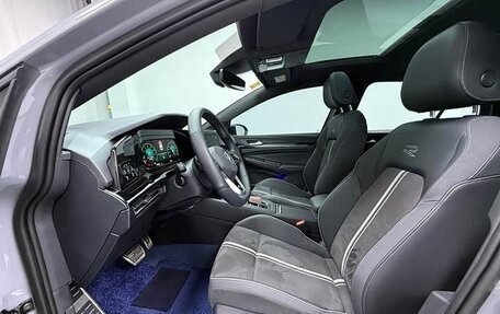 Volkswagen Golf VIII, 2023 год, 2 050 000 рублей, 8 фотография