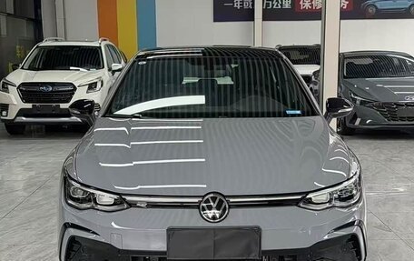 Volkswagen Golf VIII, 2023 год, 2 160 000 рублей, 3 фотография