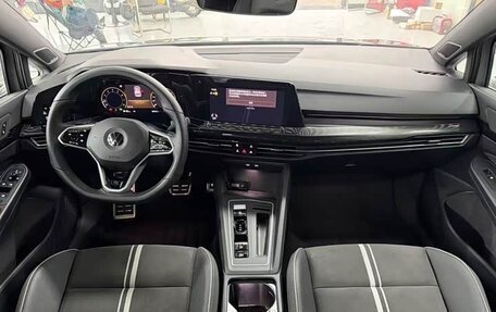 Volkswagen Golf VIII, 2023 год, 2 160 000 рублей, 7 фотография