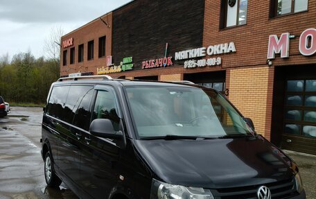 Volkswagen Caravelle T5, 2015 год, 2 650 000 рублей, 3 фотография