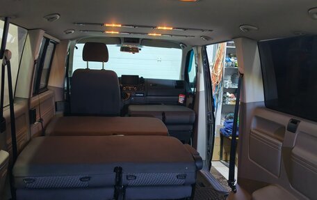 Volkswagen Caravelle T5, 2015 год, 2 650 000 рублей, 12 фотография