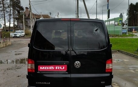 Volkswagen Caravelle T5, 2015 год, 2 650 000 рублей, 5 фотография