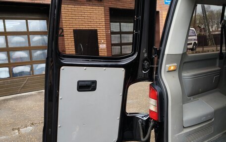 Volkswagen Caravelle T5, 2015 год, 2 650 000 рублей, 7 фотография