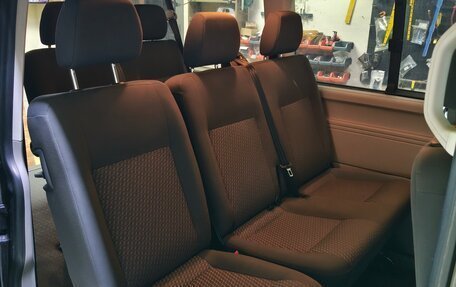 Volkswagen Caravelle T5, 2015 год, 2 650 000 рублей, 10 фотография