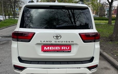 Toyota Land Cruiser, 2023 год, 8 200 000 рублей, 6 фотография
