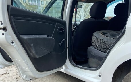 Renault Logan I, 2015 год, 350 000 рублей, 11 фотография