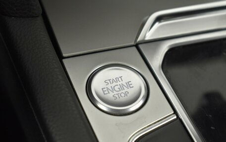 Volkswagen Passat B8 рестайлинг, 2019 год, 2 150 000 рублей, 22 фотография