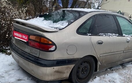 Renault Laguna II, 2000 год, 80 000 рублей, 3 фотография