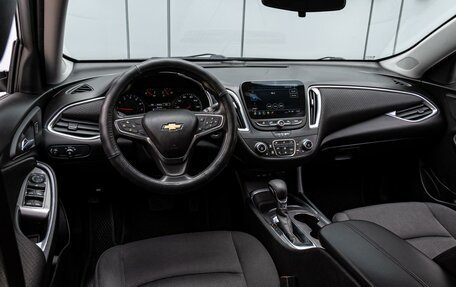 Chevrolet Malibu IX, 2020 год, 1 650 000 рублей, 6 фотография