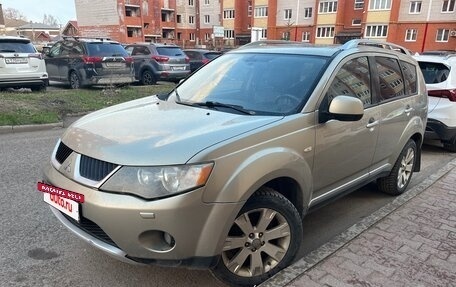 Mitsubishi Outlander III рестайлинг 3, 2007 год, 899 000 рублей, 4 фотография