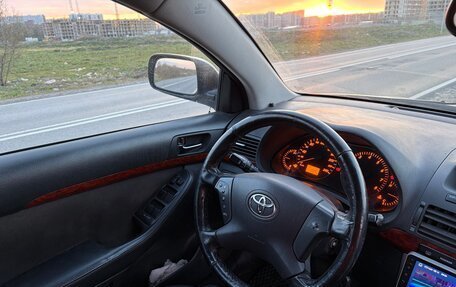 Toyota Avensis III рестайлинг, 2004 год, 460 500 рублей, 10 фотография