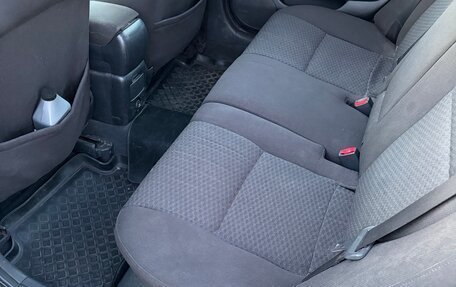 Toyota Avensis III рестайлинг, 2004 год, 460 500 рублей, 13 фотография