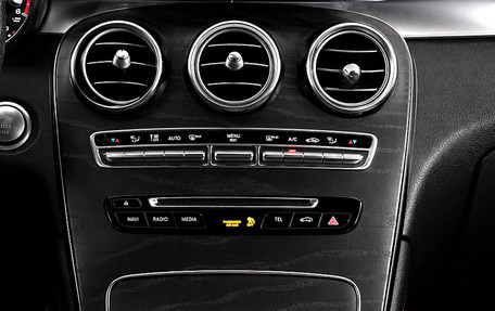Mercedes-Benz GLC AMG, 2017 год, 2 990 000 рублей, 8 фотография