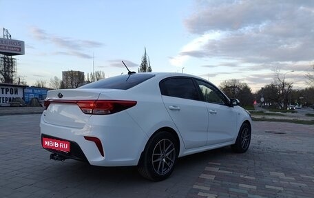 KIA Rio IV, 2018 год, 1 490 000 рублей, 3 фотография