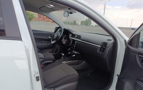 KIA Rio IV, 2018 год, 1 490 000 рублей, 13 фотография