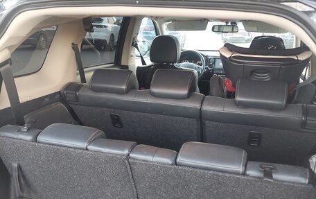 Mitsubishi Outlander III рестайлинг 3, 2022 год, 3 100 000 рублей, 7 фотография