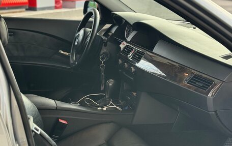 BMW 5 серия, 2003 год, 750 000 рублей, 3 фотография