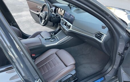 BMW 3 серия, 2020 год, 3 890 000 рублей, 18 фотография