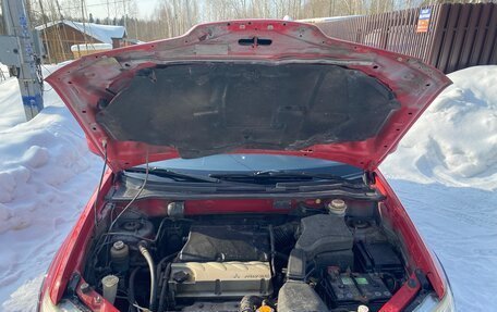 Mitsubishi Outlander III рестайлинг 3, 2005 год, 550 000 рублей, 9 фотография