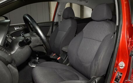 Hyundai Solaris II рестайлинг, 2011 год, 635 000 рублей, 12 фотография