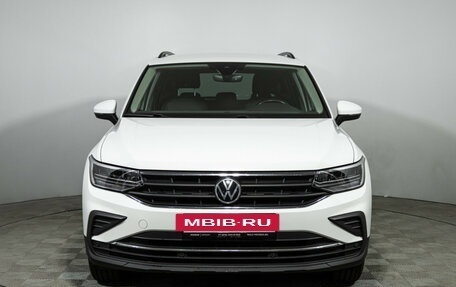 Volkswagen Tiguan II, 2022 год, 2 999 700 рублей, 2 фотография