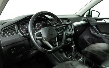 Volkswagen Tiguan II, 2022 год, 2 999 700 рублей, 11 фотография