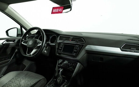 Volkswagen Tiguan II, 2022 год, 2 999 700 рублей, 9 фотография