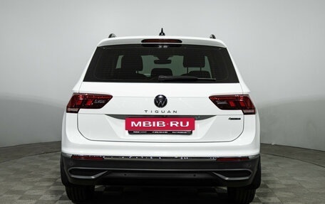 Volkswagen Tiguan II, 2022 год, 2 999 700 рублей, 6 фотография