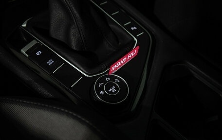 Volkswagen Tiguan II, 2022 год, 2 999 700 рублей, 17 фотография