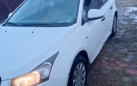 Chevrolet Cruze II, 2010 год, 350 000 рублей, 4 фотография