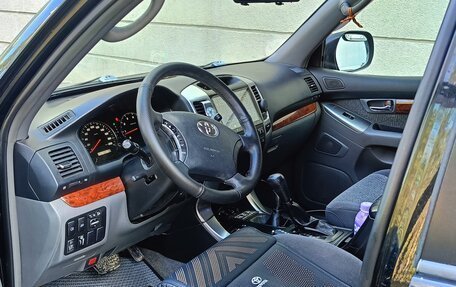 Toyota Land Cruiser Prado 120 рестайлинг, 2007 год, 2 980 000 рублей, 8 фотография