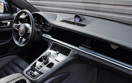 Porsche Panamera II рестайлинг, 2016 год, 6 100 000 рублей, 9 фотография