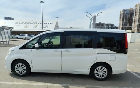 Honda Stepwgn IV, 2015 год, 1 900 000 рублей, 7 фотография