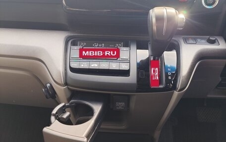 Honda Stepwgn IV, 2015 год, 1 900 000 рублей, 10 фотография
