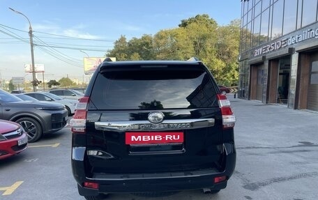 Toyota Land Cruiser Prado 150 рестайлинг 2, 2014 год, 5 800 000 рублей, 22 фотография