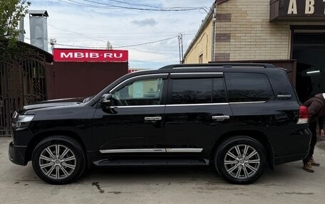 Toyota Land Cruiser 200, 2009 год, 2 900 000 рублей, 1 фотография